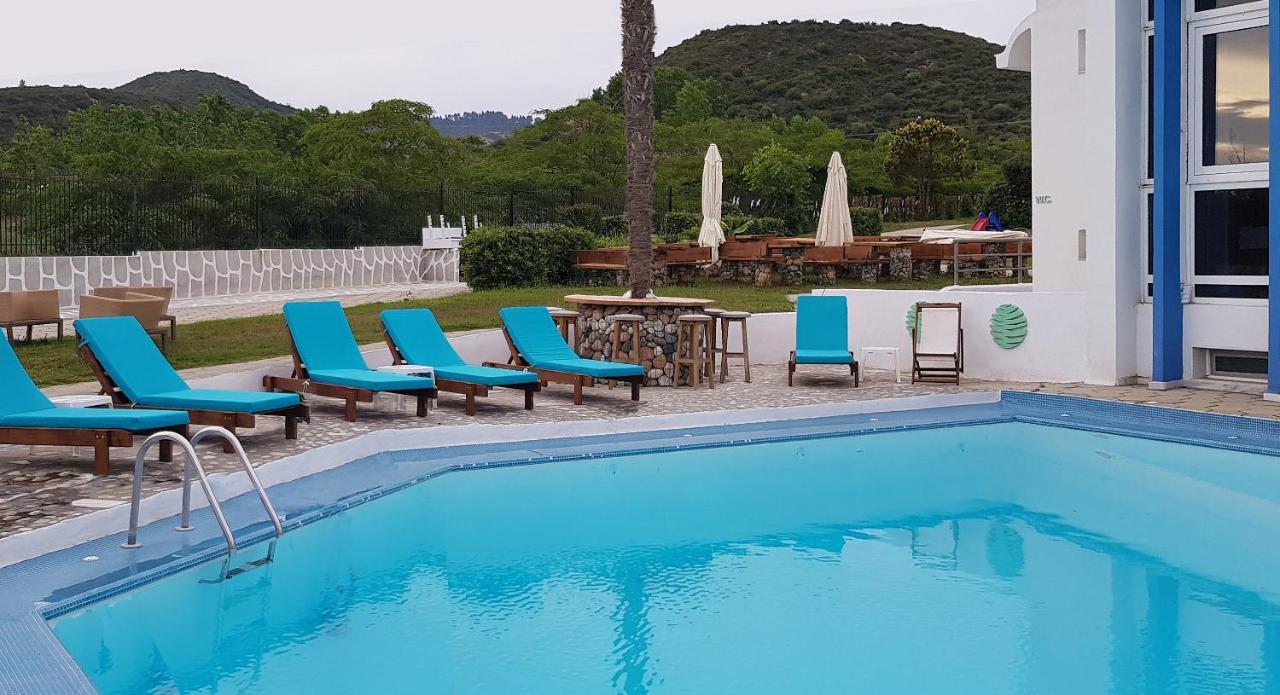 Skion Palace Beach Hotel-Bungalows & Boutique Hotel Nea Skioni Eksteriør billede