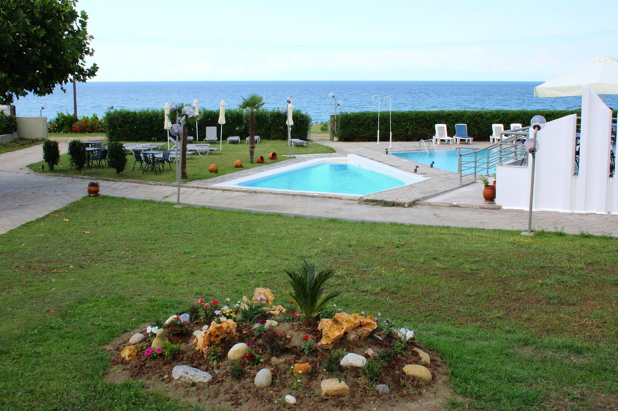 Skion Palace Beach Hotel-Bungalows & Boutique Hotel Nea Skioni Eksteriør billede